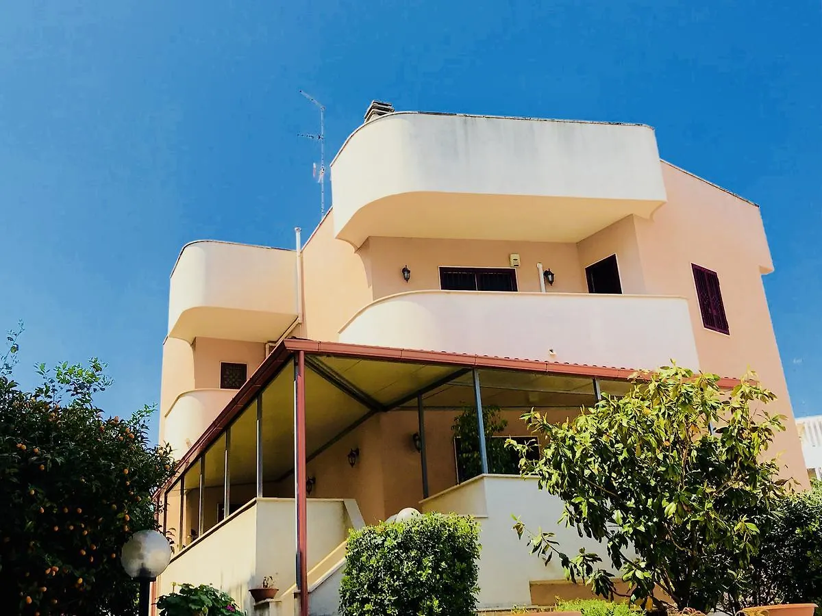 ***  Villa Aurora B&B Bari Italia